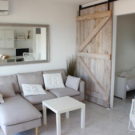 Beautiful Apartment In Front Of Beach, Pool, View Roses Exterior foto