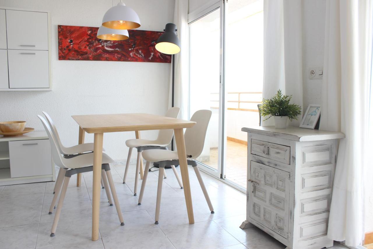 Beautiful Apartment In Front Of Beach, Pool, View Roses Exterior foto