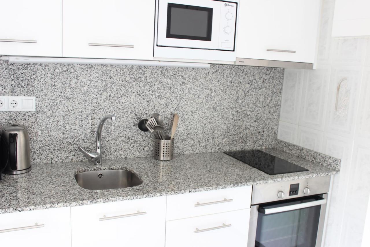 Beautiful Apartment In Front Of Beach, Pool, View Roses Exterior foto